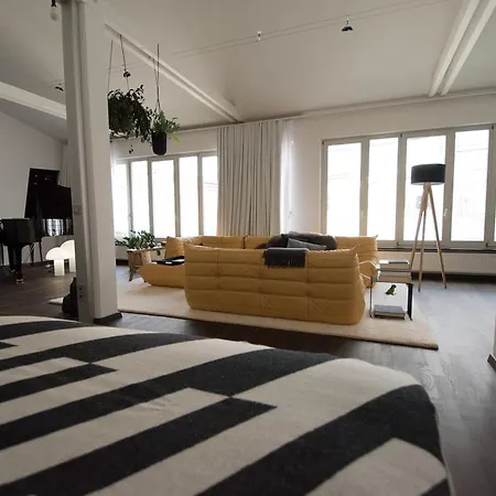 Artist Loft - 120 M2 Apartment
